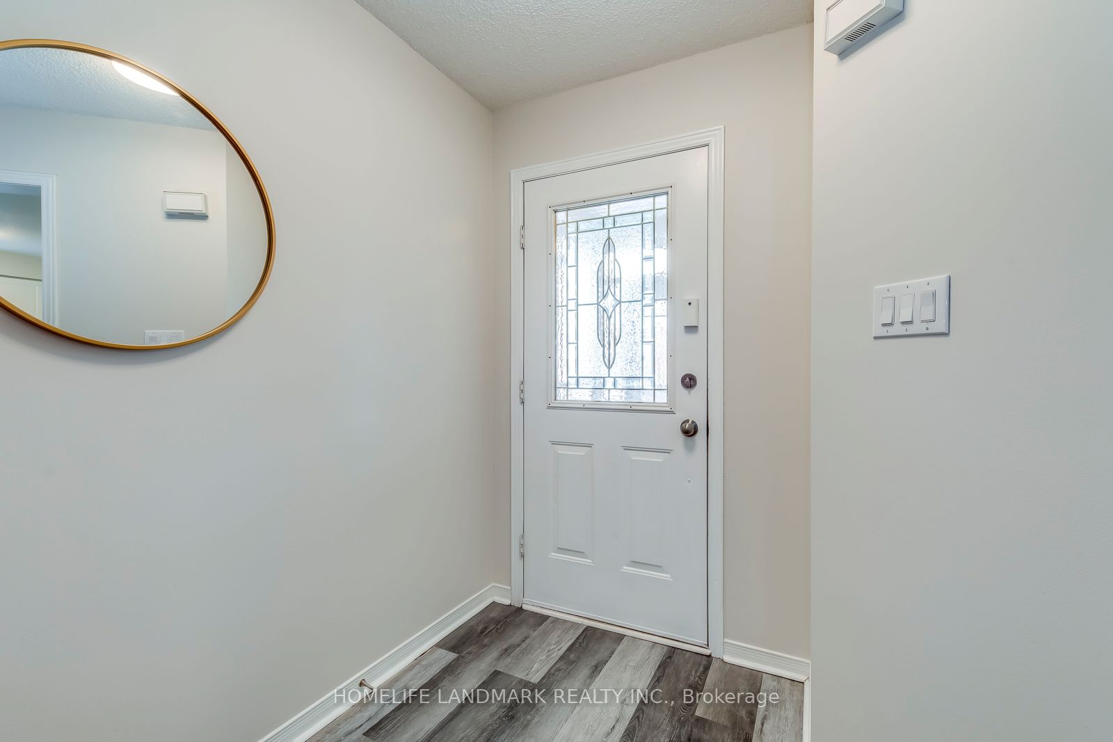 5492 Haddon Hall Road