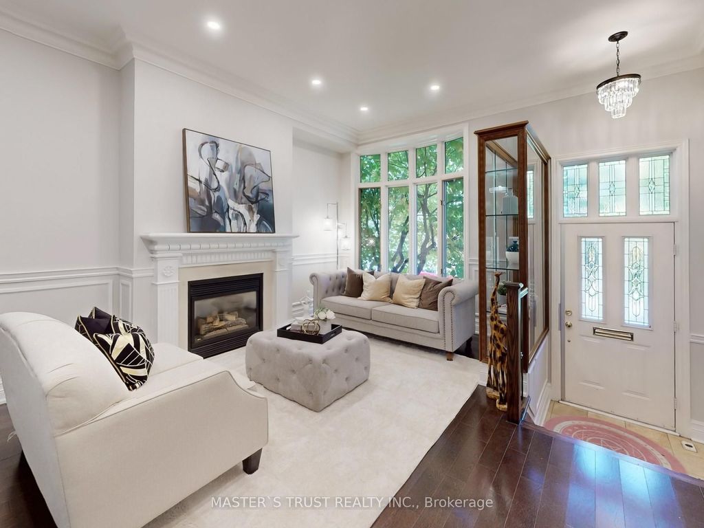 Photo of 260 Russell Hill Road #11, Toronto, ON M4V 2T2 (MLS # C12445074)
