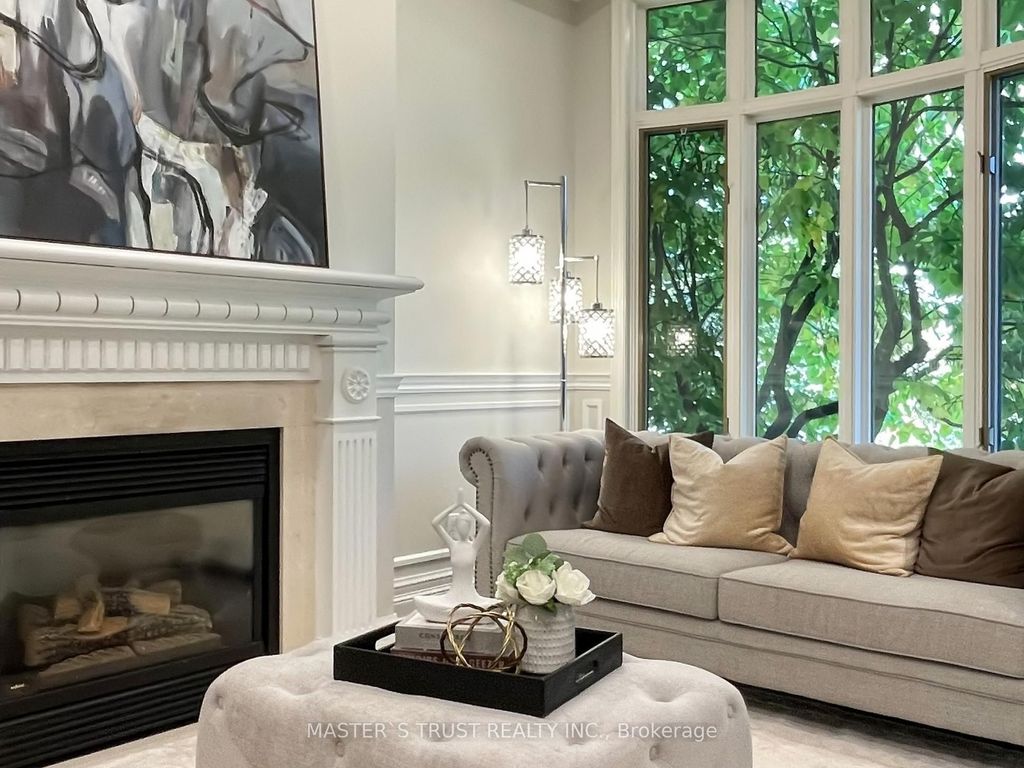 Photo of 260 Russell Hill Road #11, Toronto, ON M4V 2T2 (MLS # C12445074)