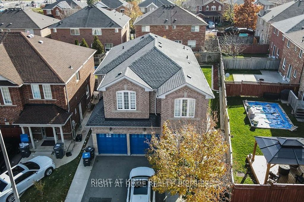 Photo of 3 SILVERBELL Court, Brampton, ON L7A 3V3 (MLS # W12885854)