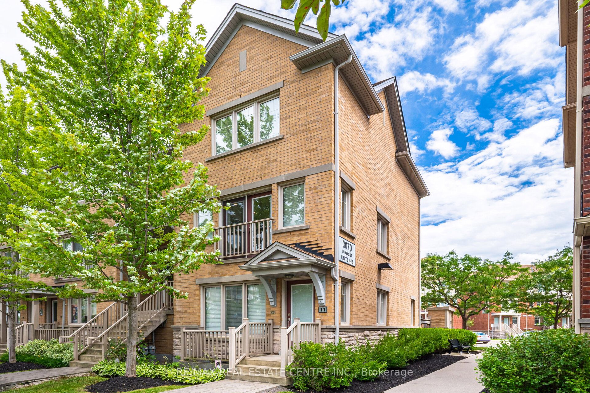 3070 Thomas Street 12