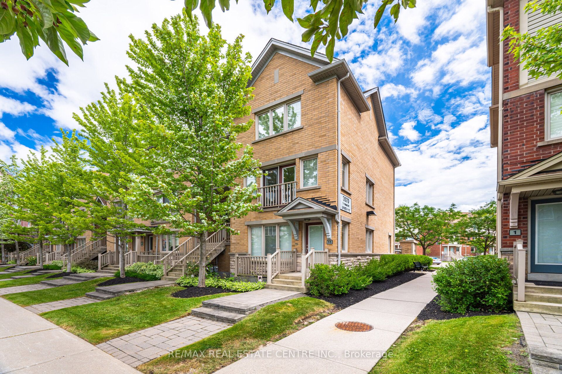 3070 Thomas Street 12
