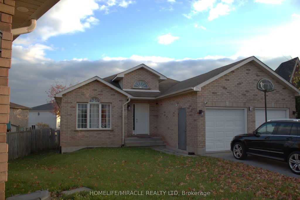 Photo of 38 Dunsmore Lane, Barrie, ON L4M 7A1 (MLS # S12587800)