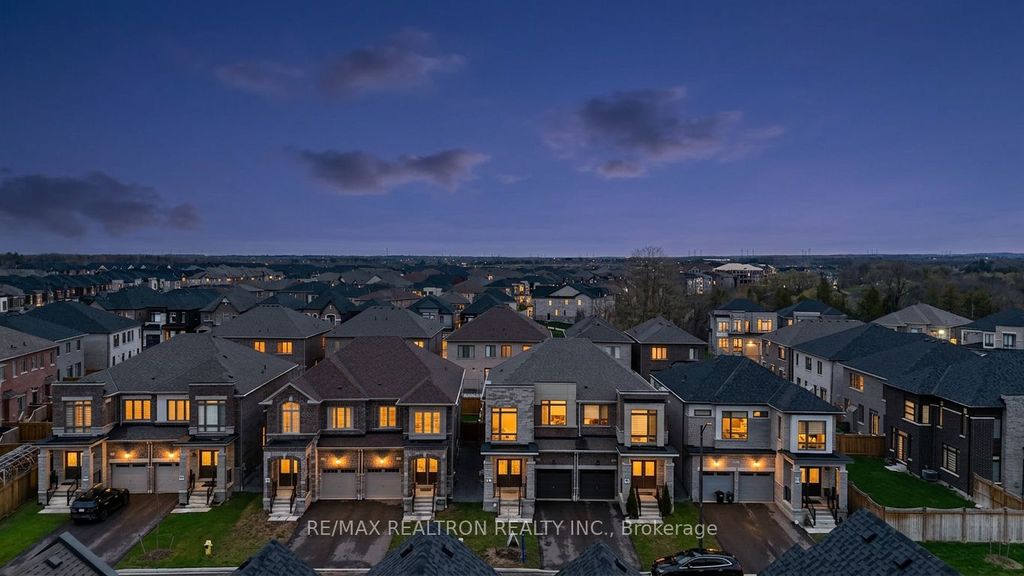 Photo of 10 Hinkson Street, Whitby, ON L1P 1Y2 (MLS # E13141518)