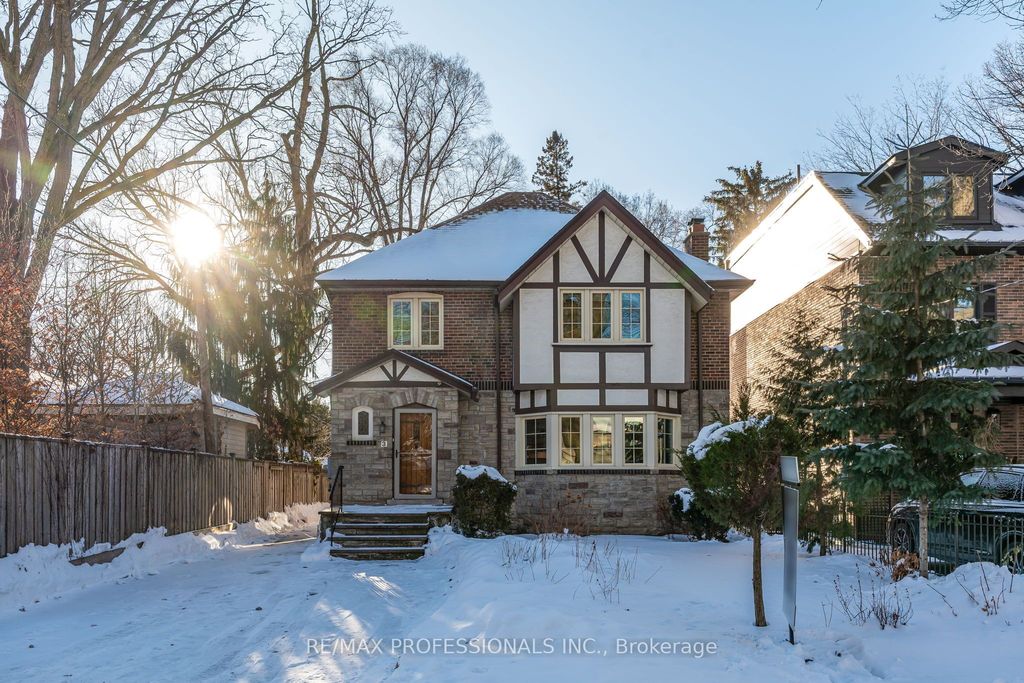 Photo of 3 Lynngrove Avenue, Toronto, ON M8X 1M3 (MLS # W12717292)
