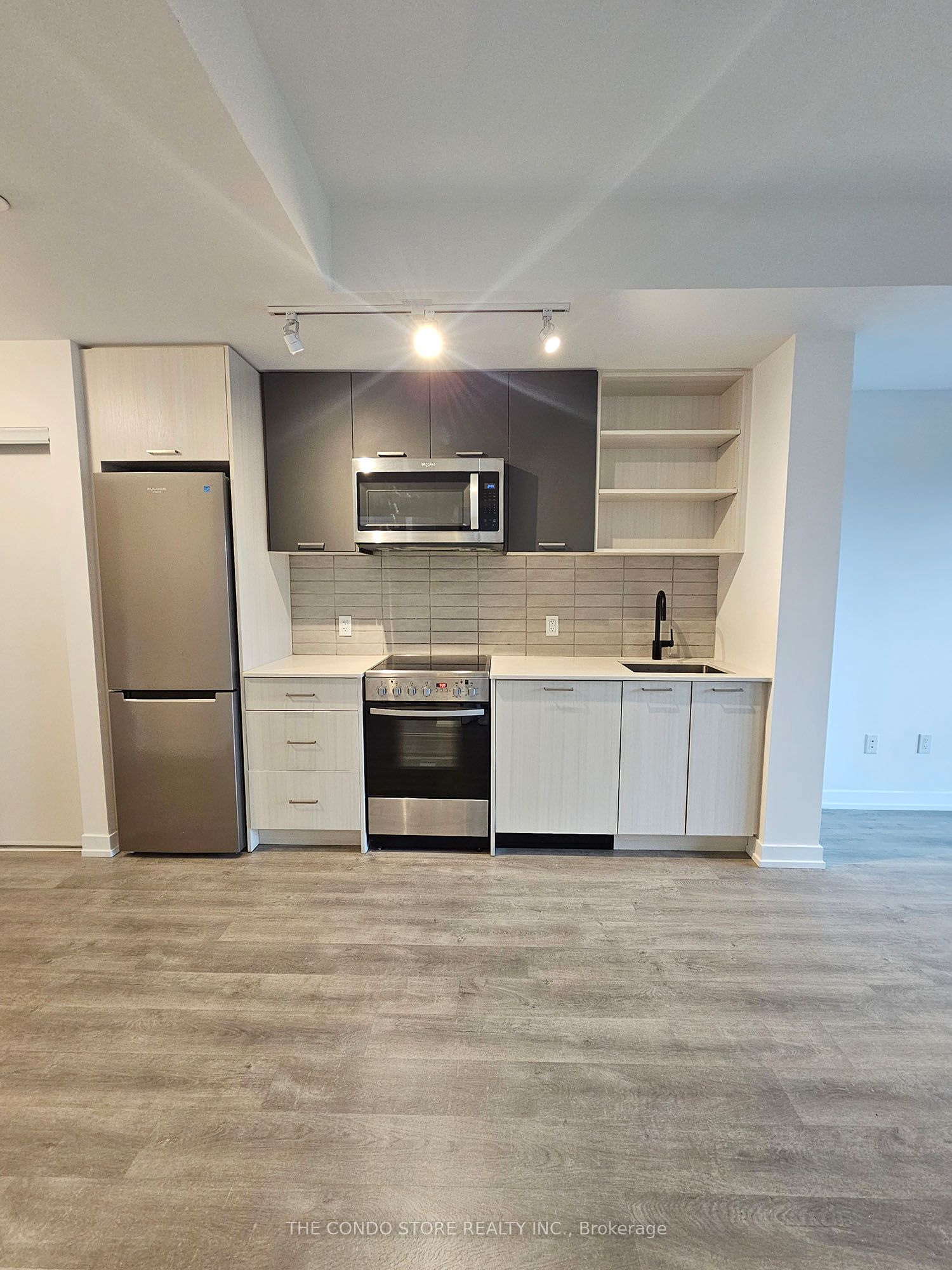 2300 St Clair Avenue W 334