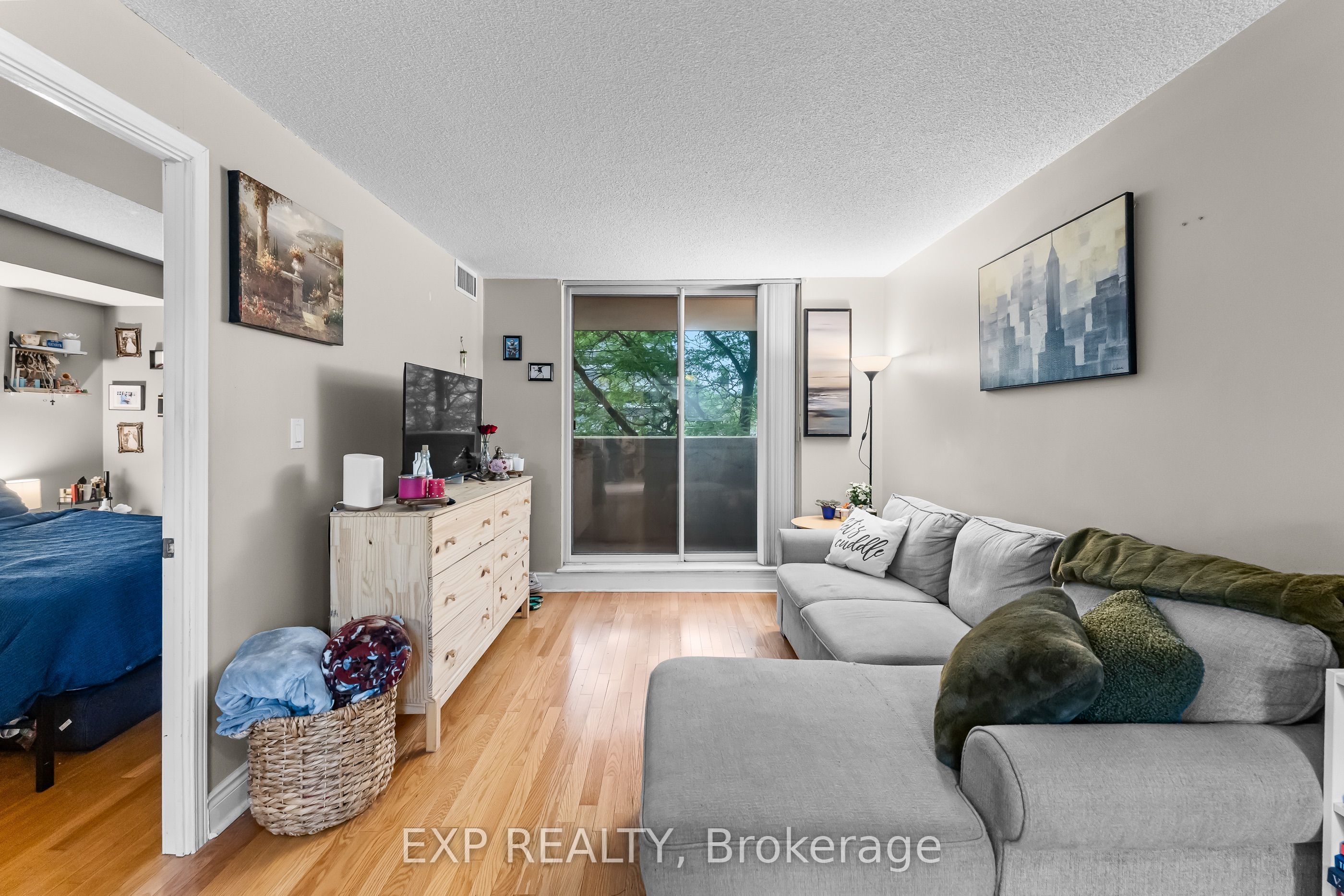 398 Eglinton Avenue E 308