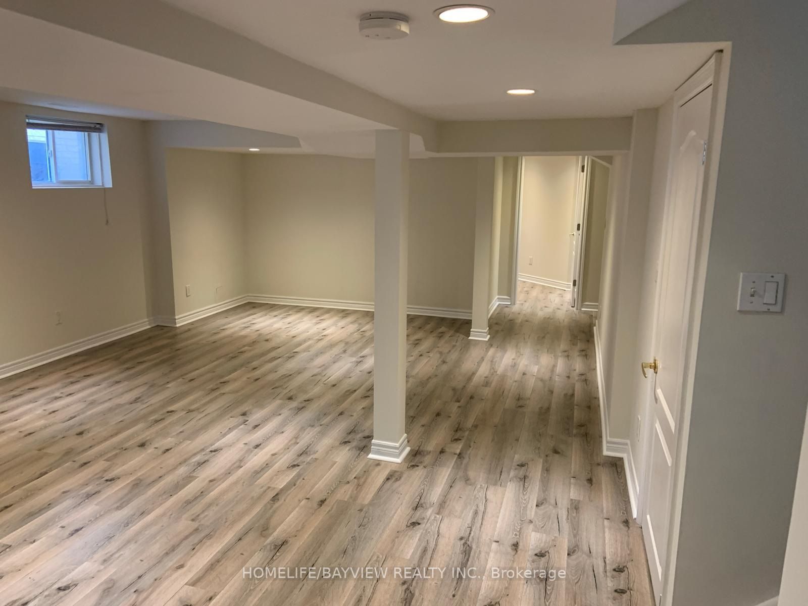 52 casa grande (basement) Street