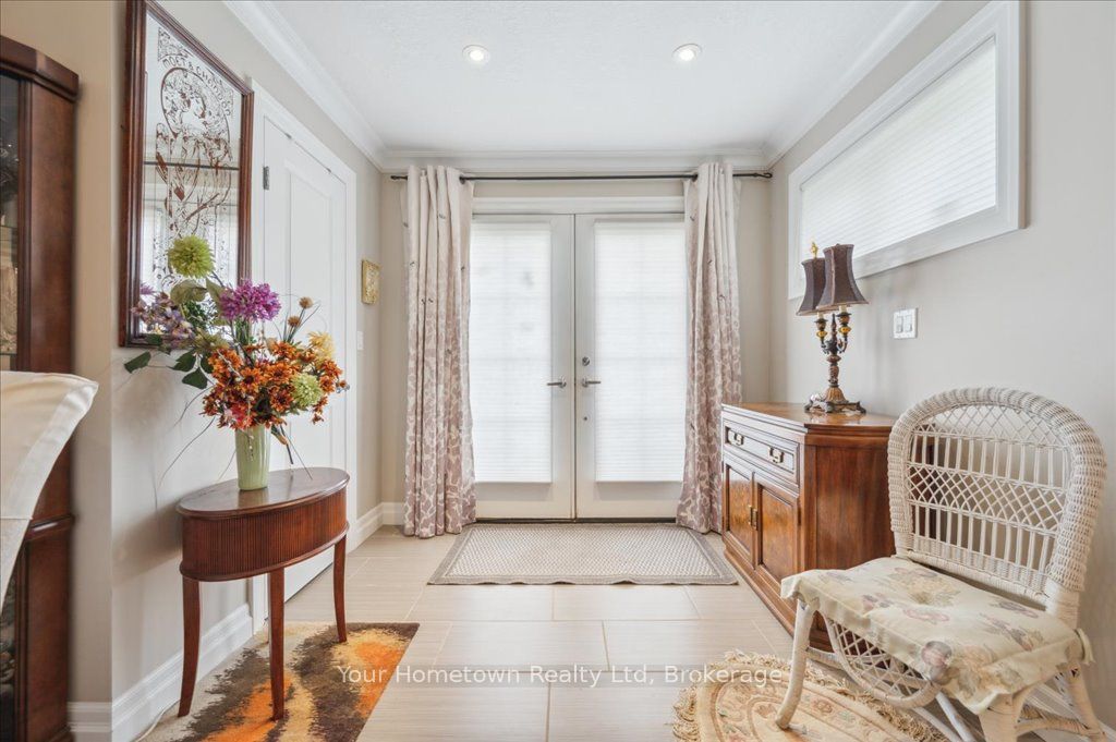 27 Stumpf Street 27B