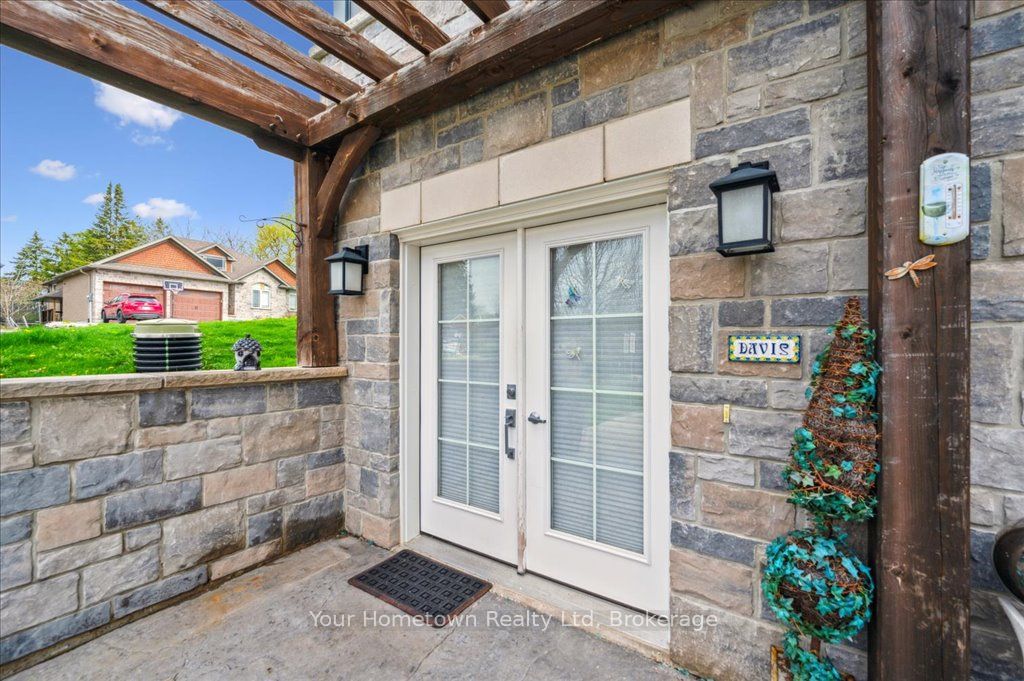 27 Stumpf Street 27B