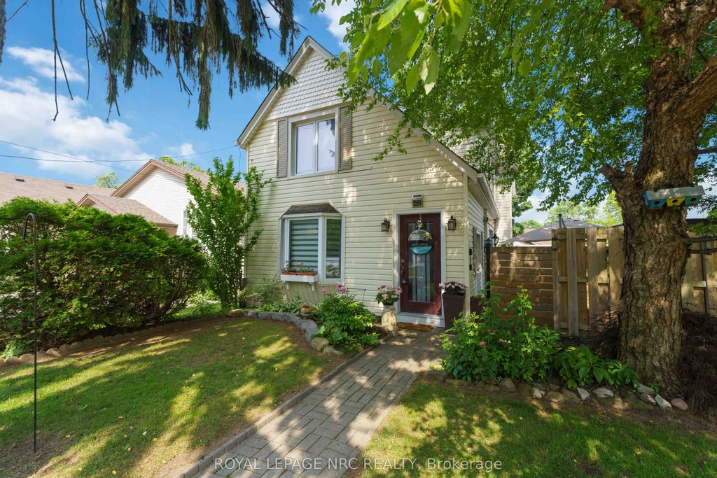 Photo of 1359 Pelham Street S, Pelham, ON L0S 1E0 (MLS # X12824946)