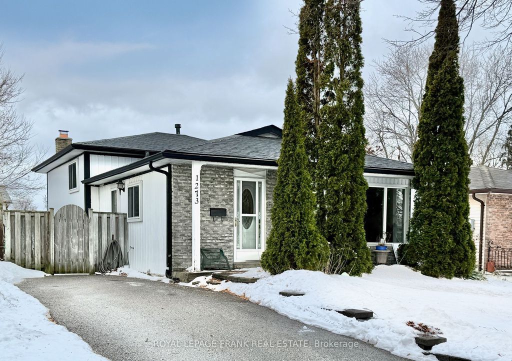 Photo of 1273 Belair Crescent, Oshawa, ON L1K 1G9 (MLS # E12652370)