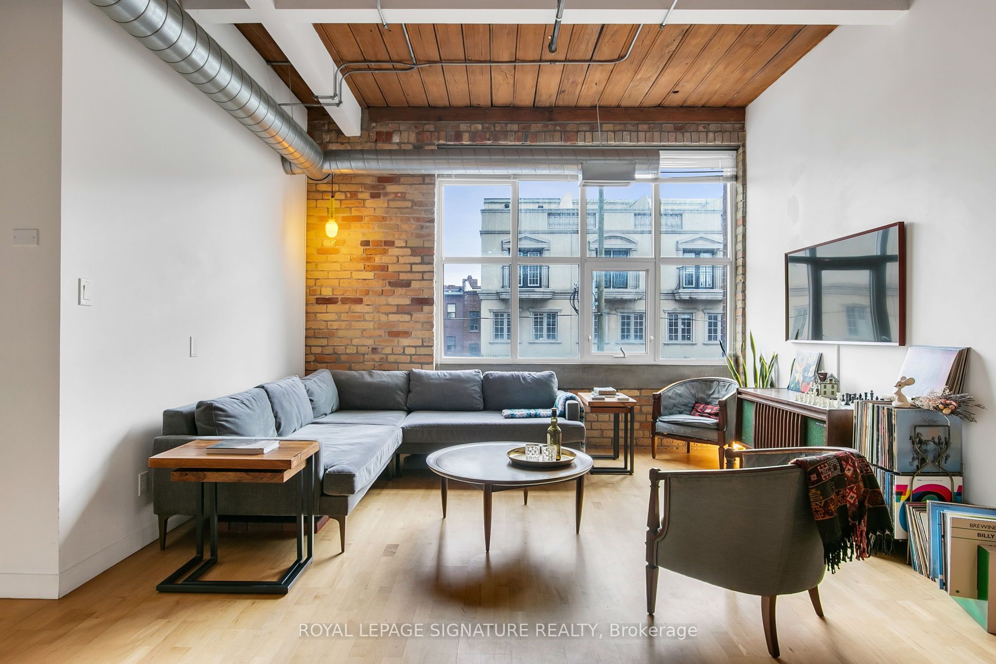 955 Queen Street W 316