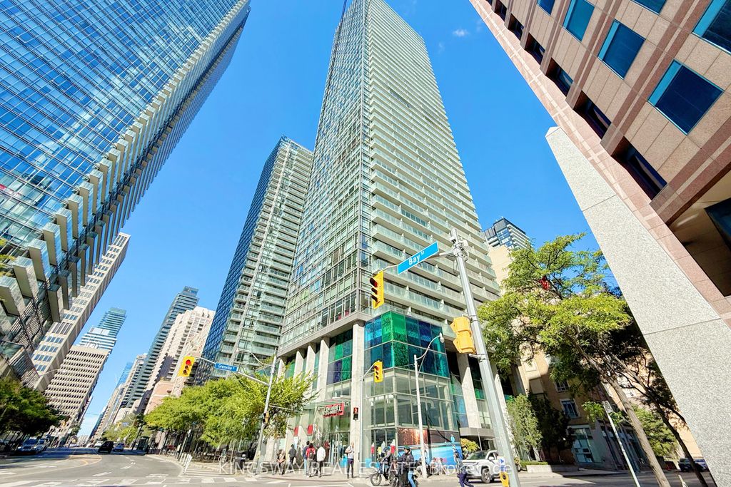 Photo of 38 Grenville Street #2706, Toronto, ON M4Y 1A5 (MLS # C12434524)
