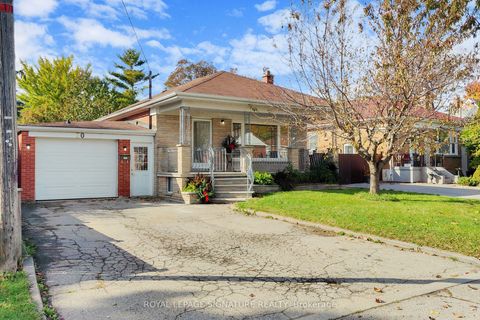 Photo of 30 Princeway Drive, Toronto, ON M1R 2W1 (MLS # E12515594)