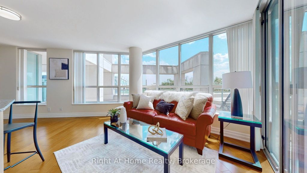 Photo of 228 Queens Quay W #209, Toronto, ON M5J 2X1 (MLS # C12984440)