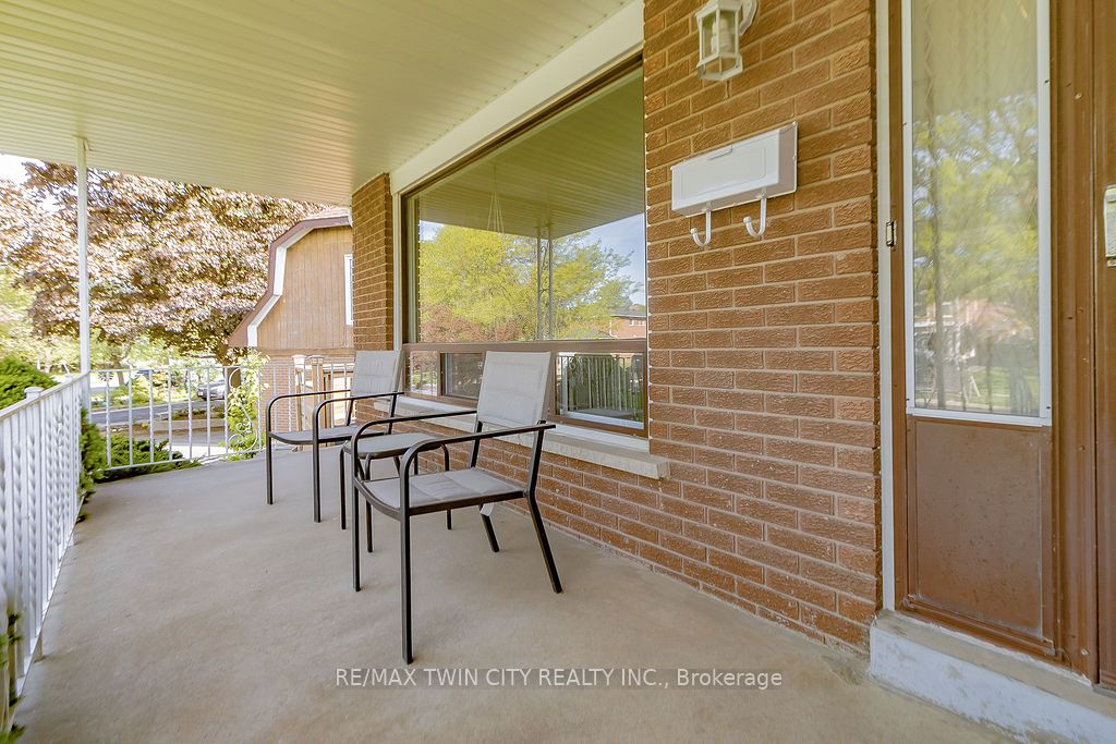 20 Manorcrest Street