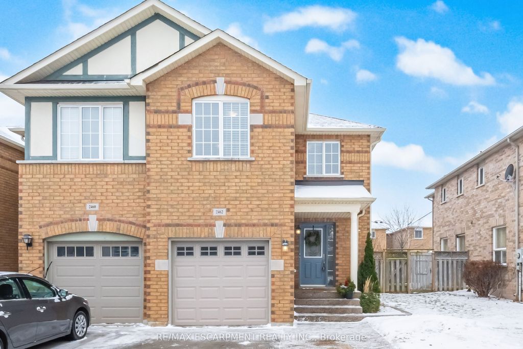 Photo of 2462 Lazio Lane, Oakville, ON L6M 4P7 (MLS # W12653102)
