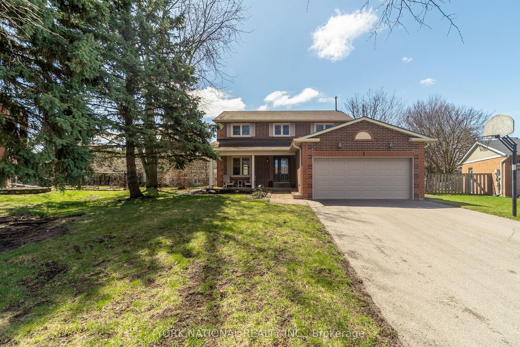 Photo of 1 Eves Court, Newmarket, ON L3Y 7P8 (MLS # N13018040)