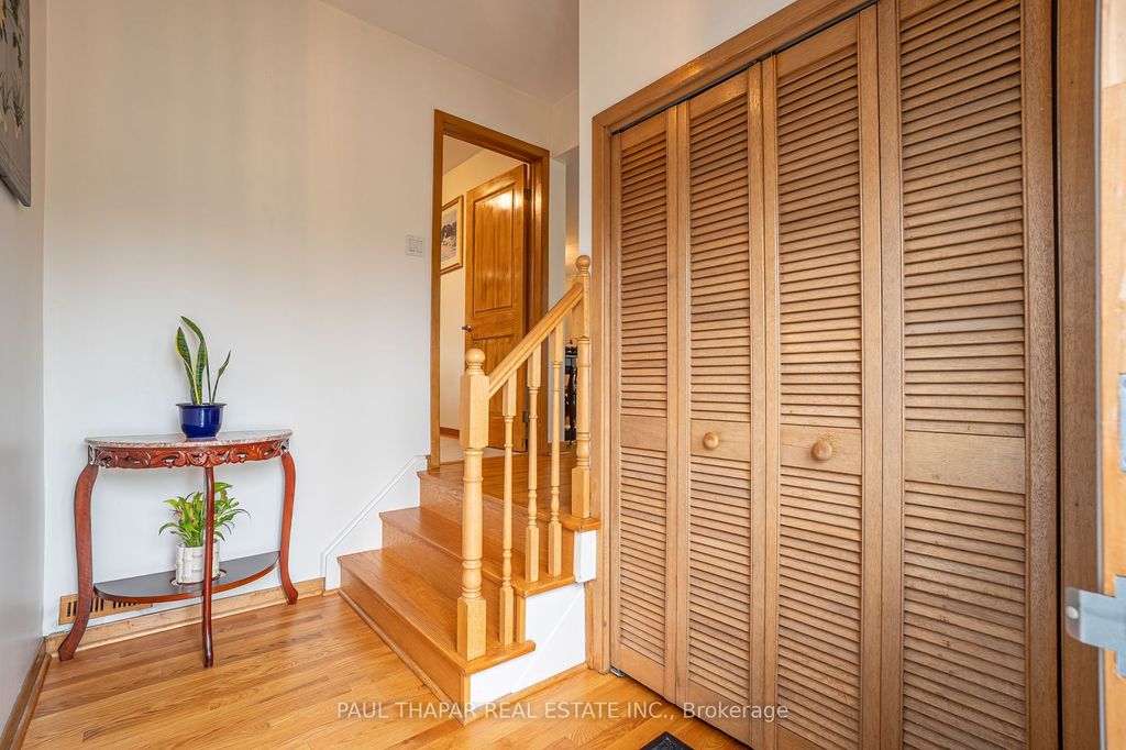 Photo of 10 Castlebury Crescent, Toronto, ON M2H 1W6 (MLS # C13015402)