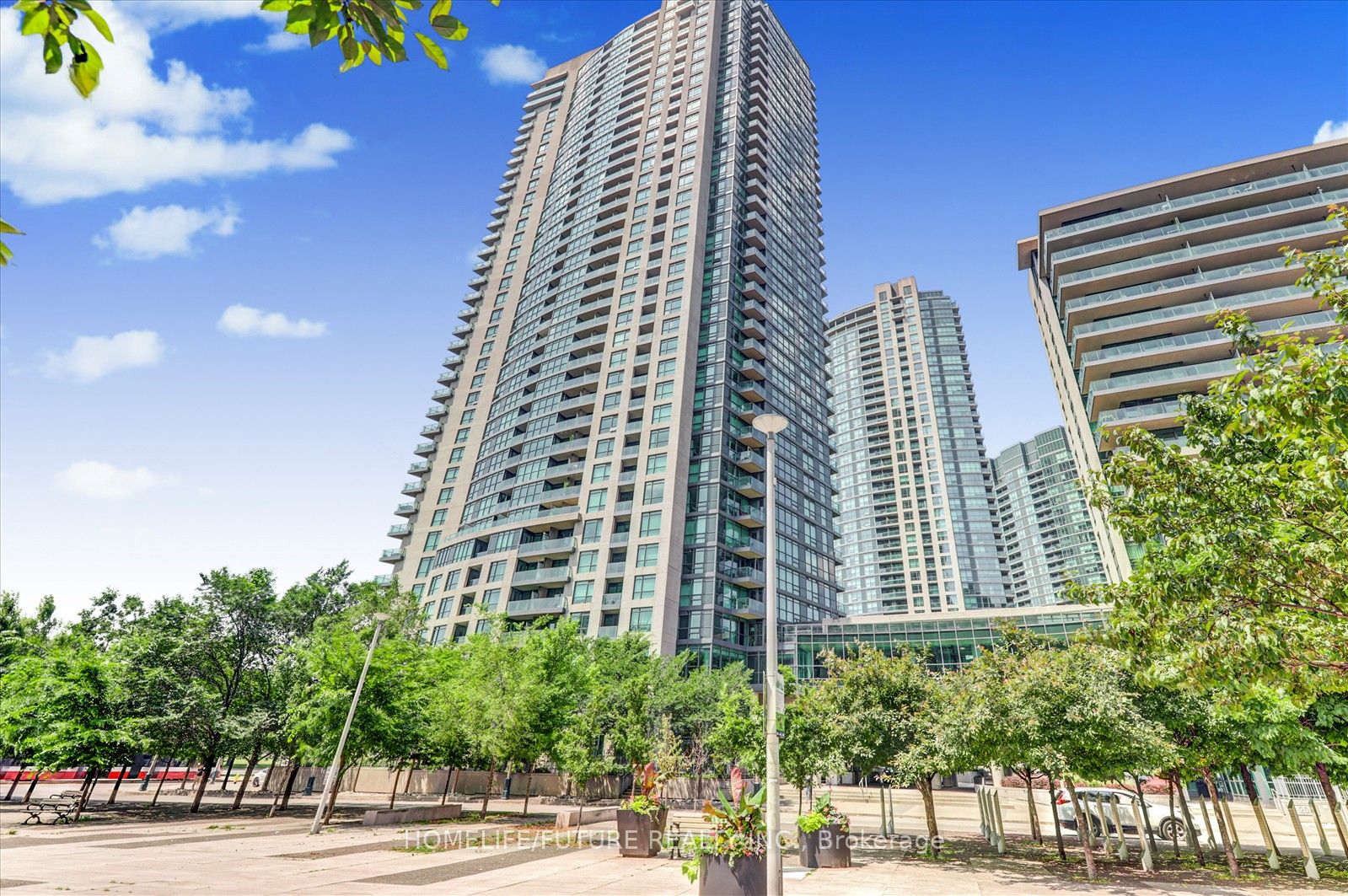 215 Fort York Boulevard 1011