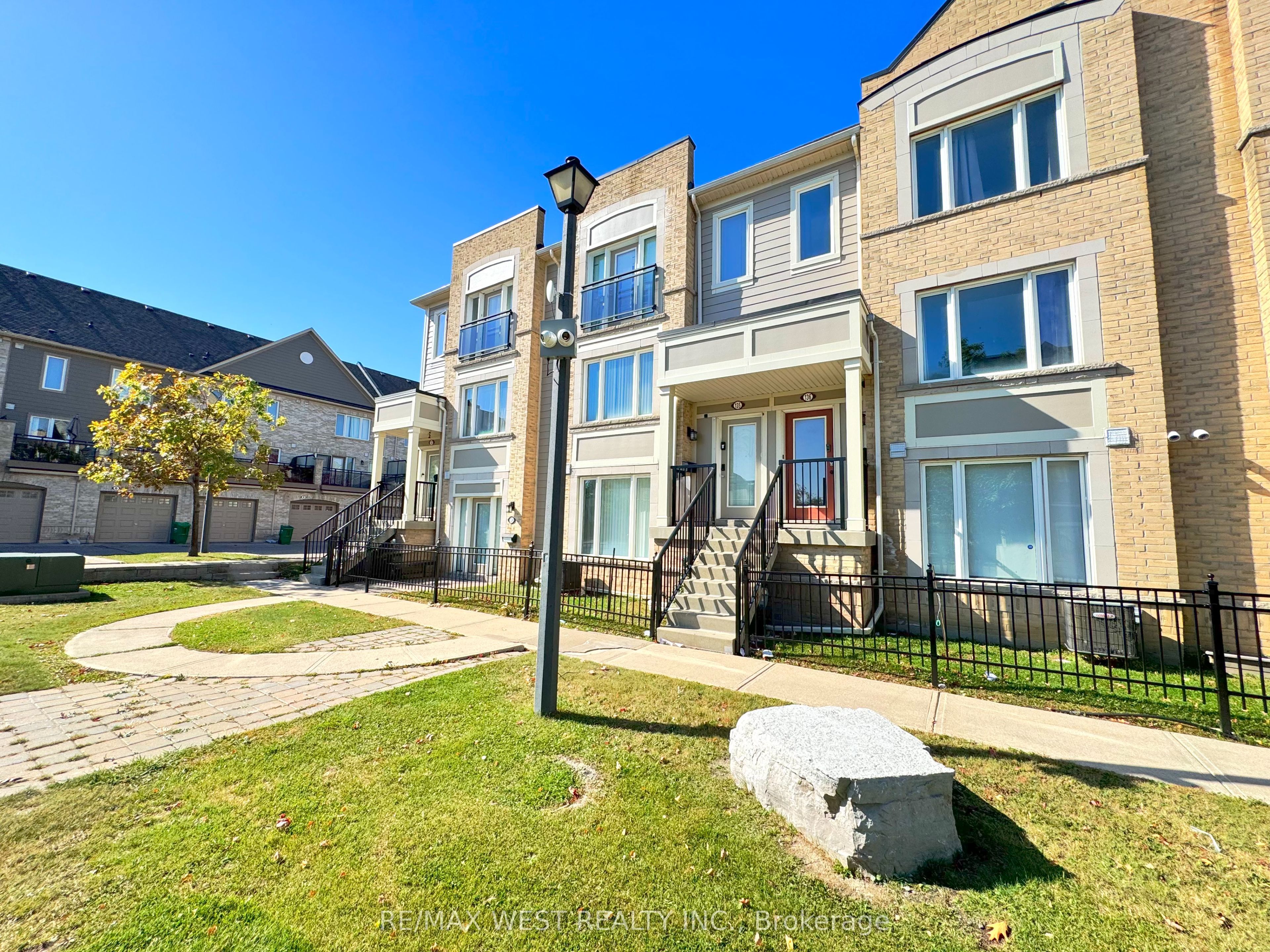 60 Fairwood Circle 136