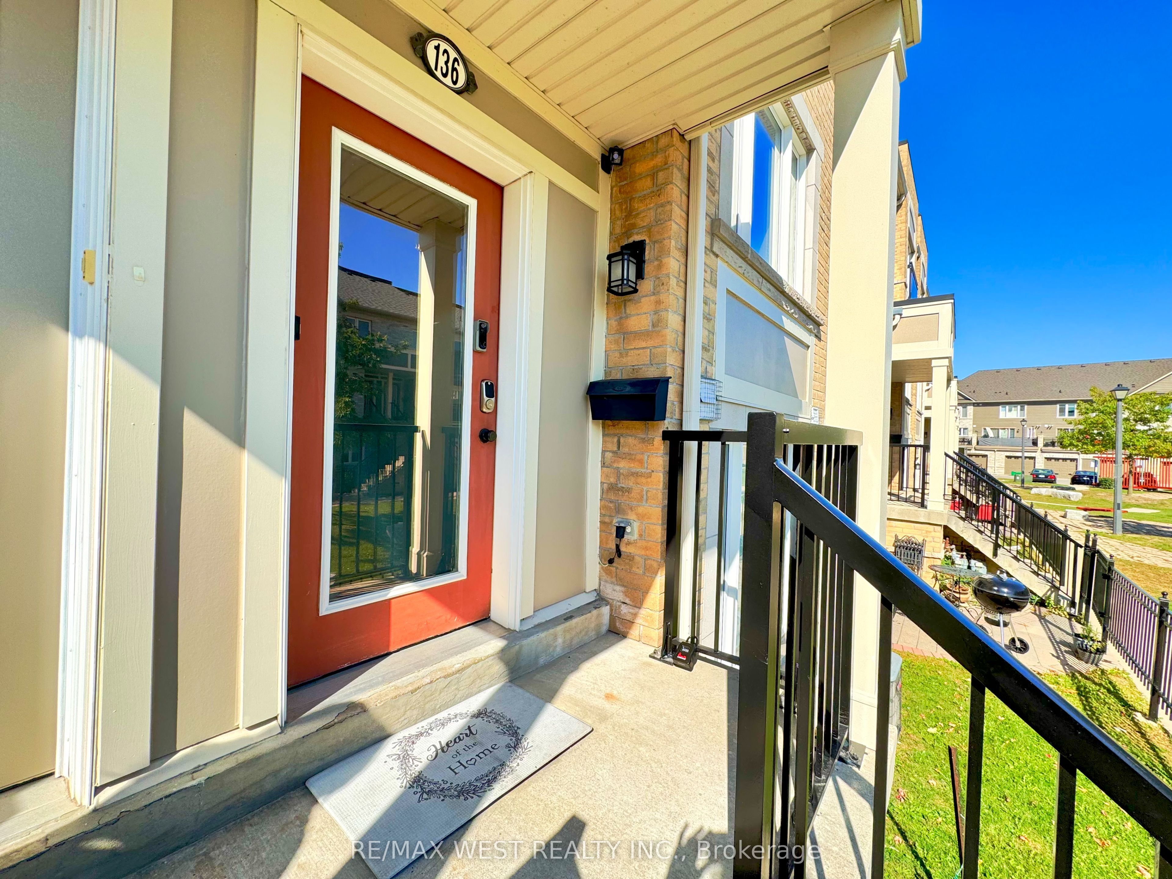 60 Fairwood Circle 136