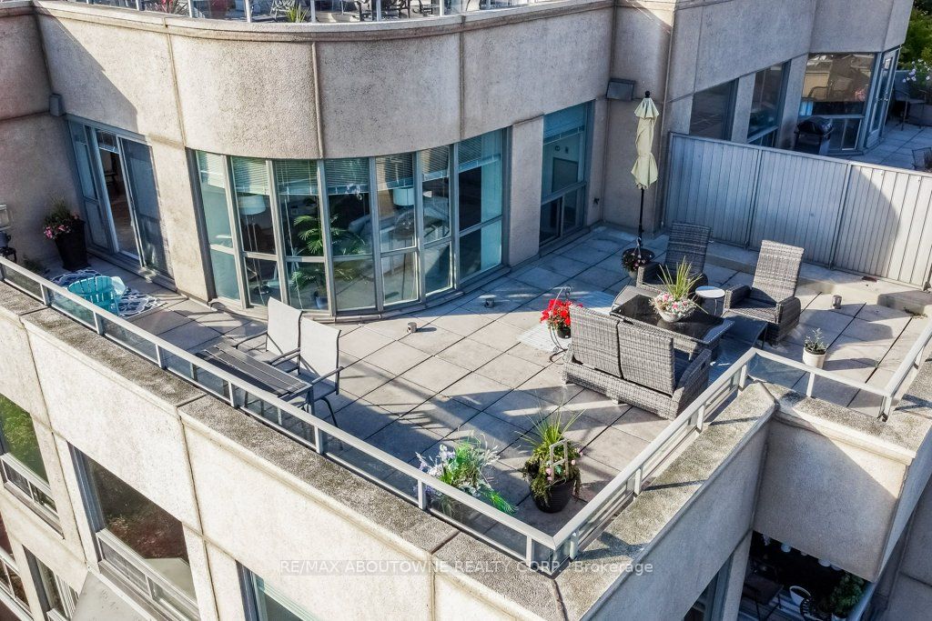 2511 Lakeshore Road W 519