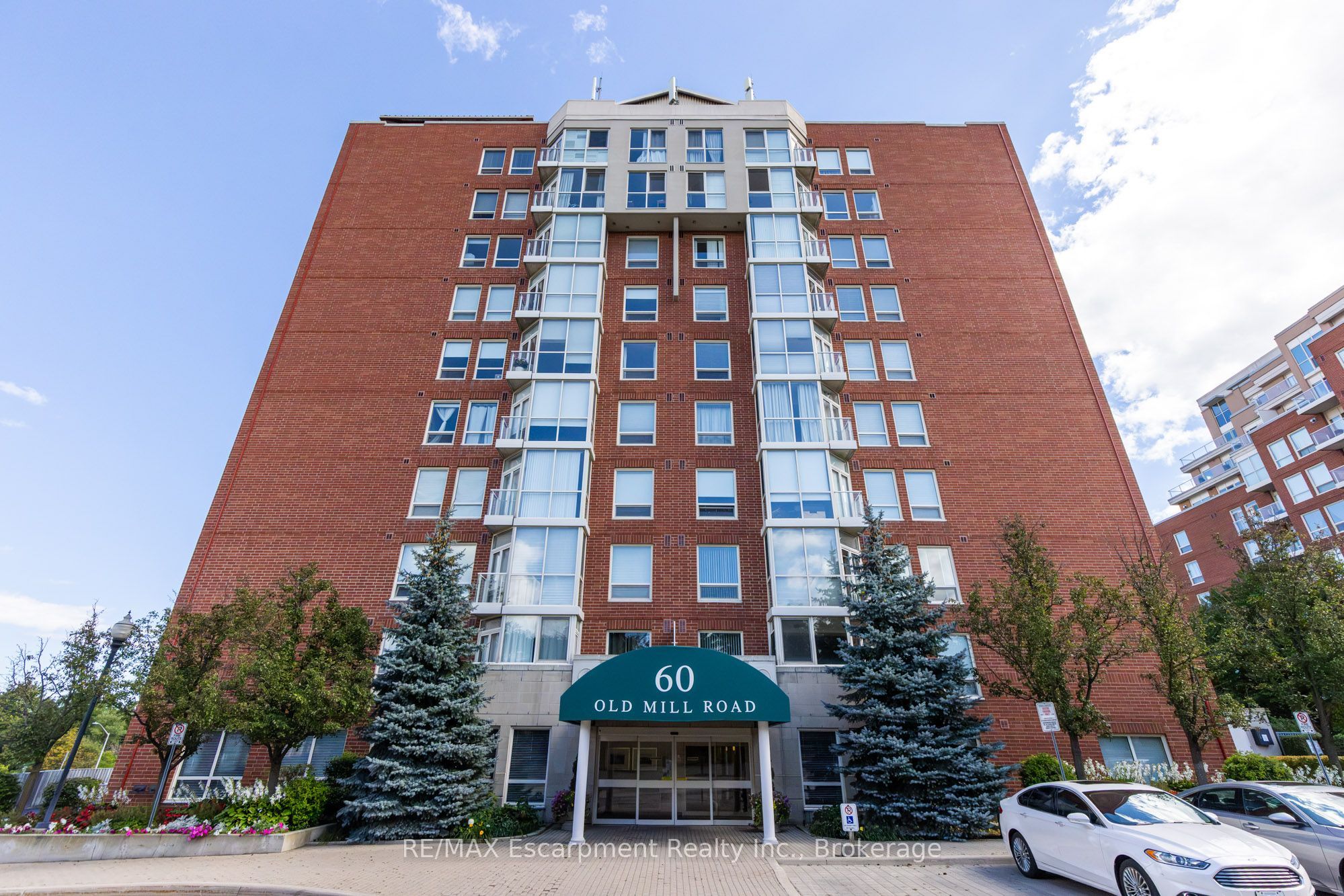 60 Old Mill Road PH1