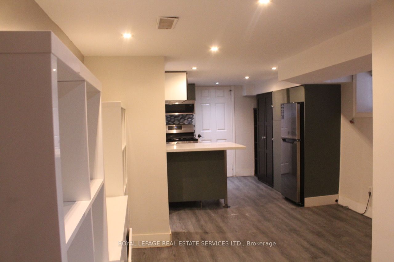 263 Grace Street Lower