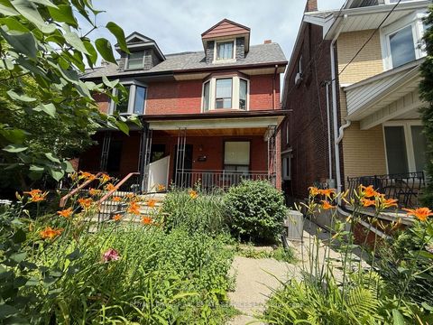 263 Grace Street Lower Toronto ON M6G 3A7