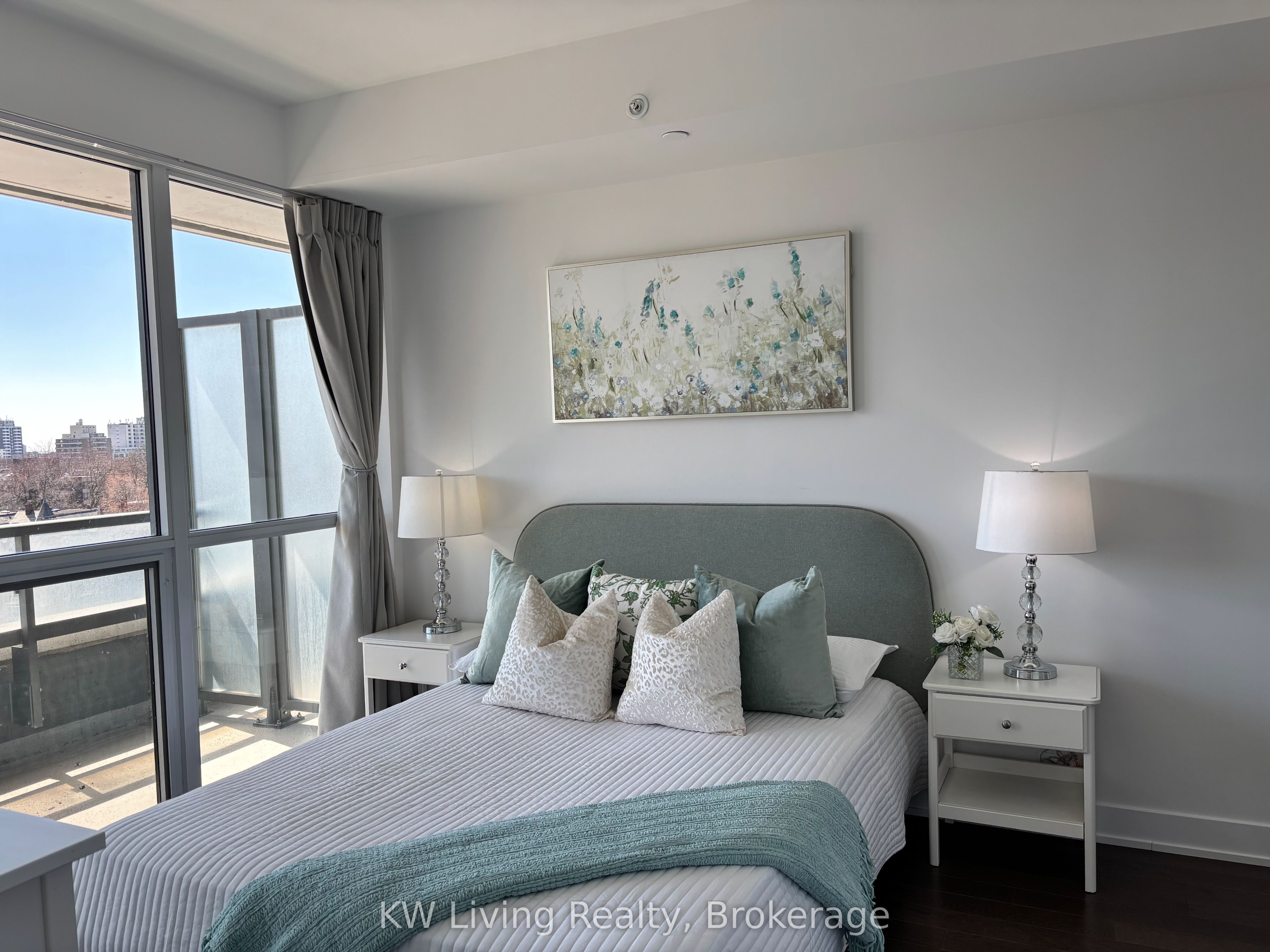 181 Bedford Road 708