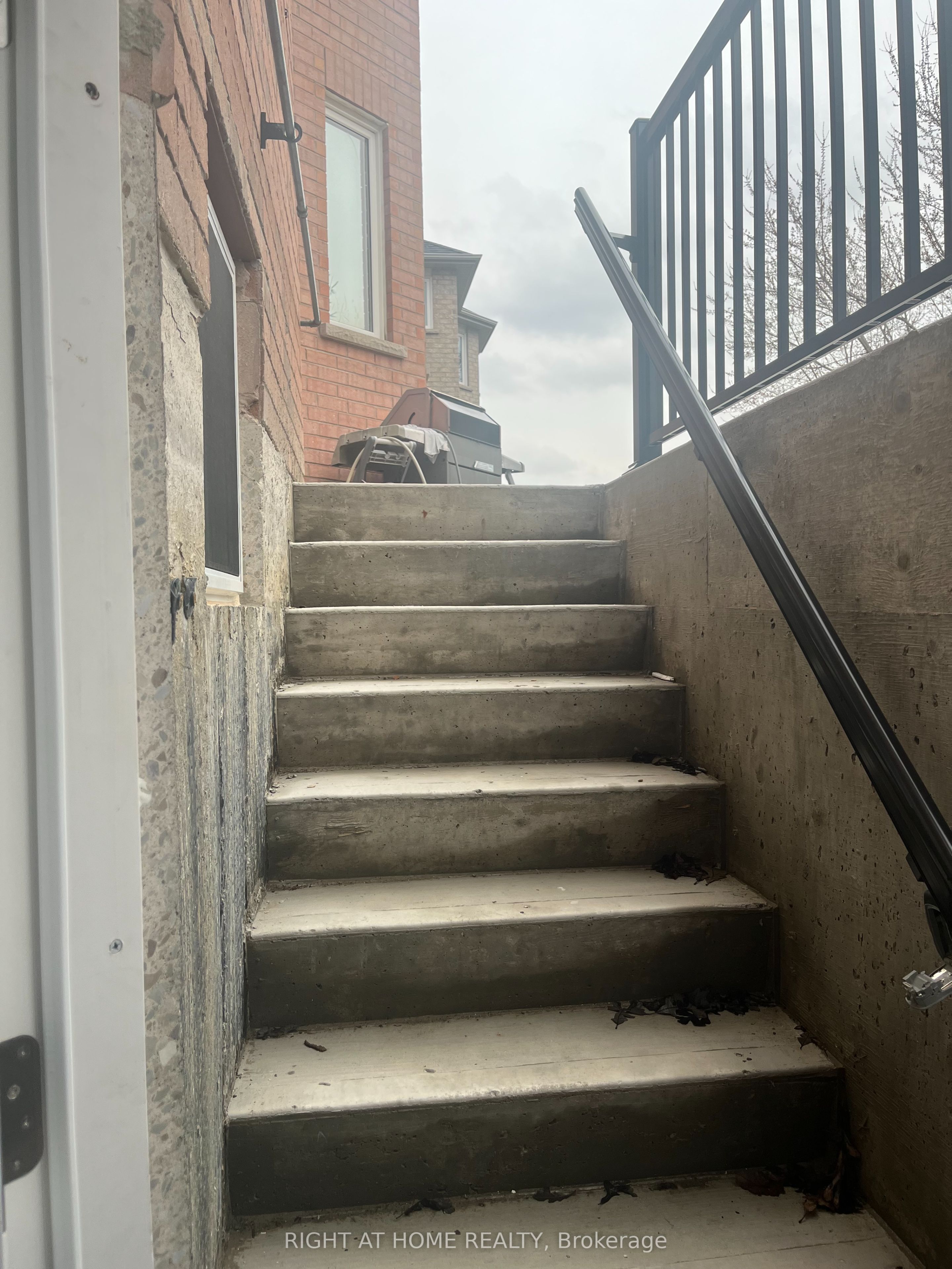 6772 LONGVIEW Place E BASEMENT