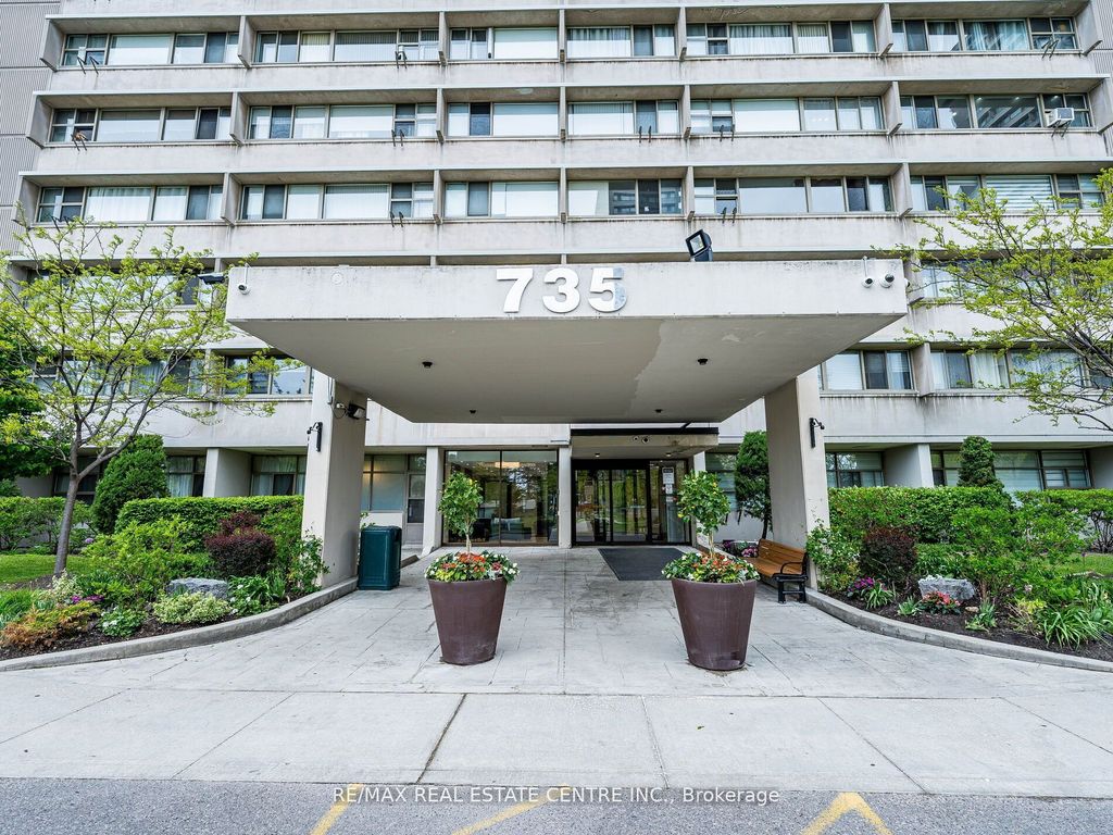 Photo of 735 Don Mills Road #1806, Toronto, ON M3C 1T1 (MLS # C12632168)