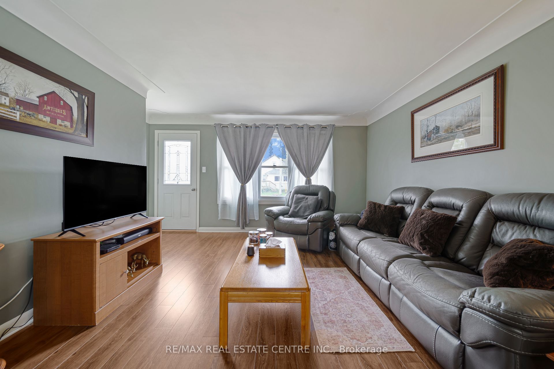 205 Crysler Street