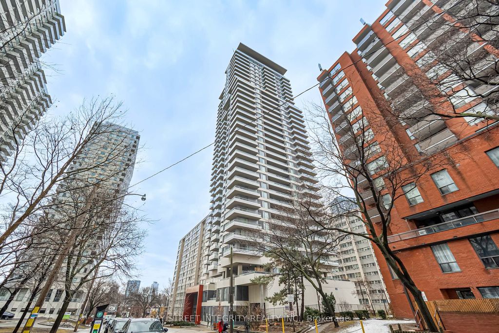 Photo of 50 Dunfield Avenue #1014, Toronto, ON M4S 0E4 (MLS # C12860790)