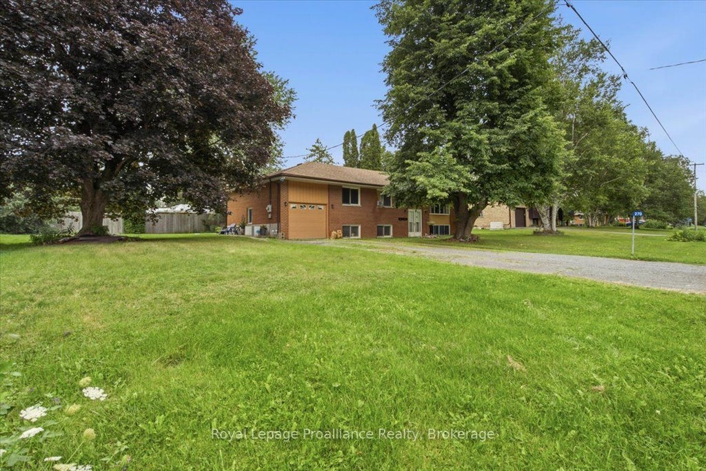 Photo of 270 Colonial Road, Belleville, ON K8R 1B9 (MLS # X13644612)