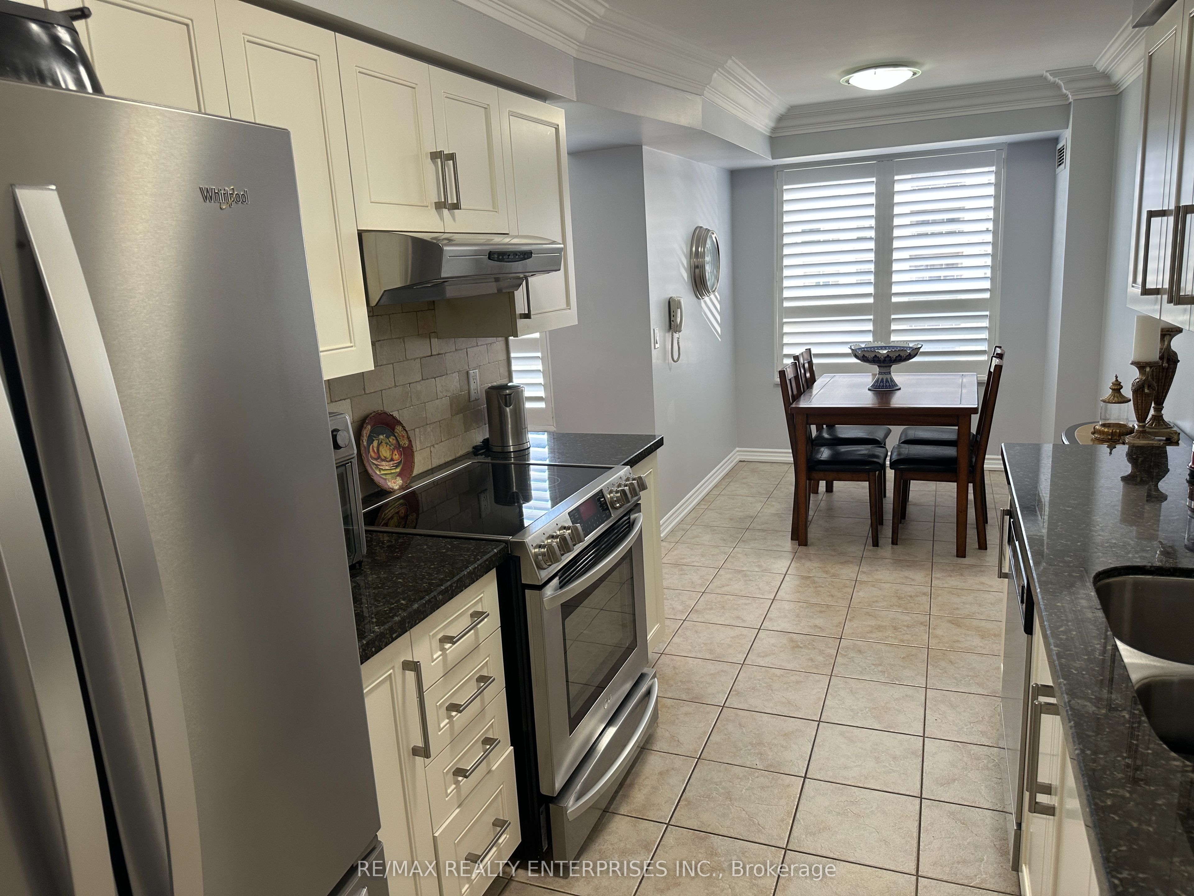 35 Kingsbridge Garden Circle W 711