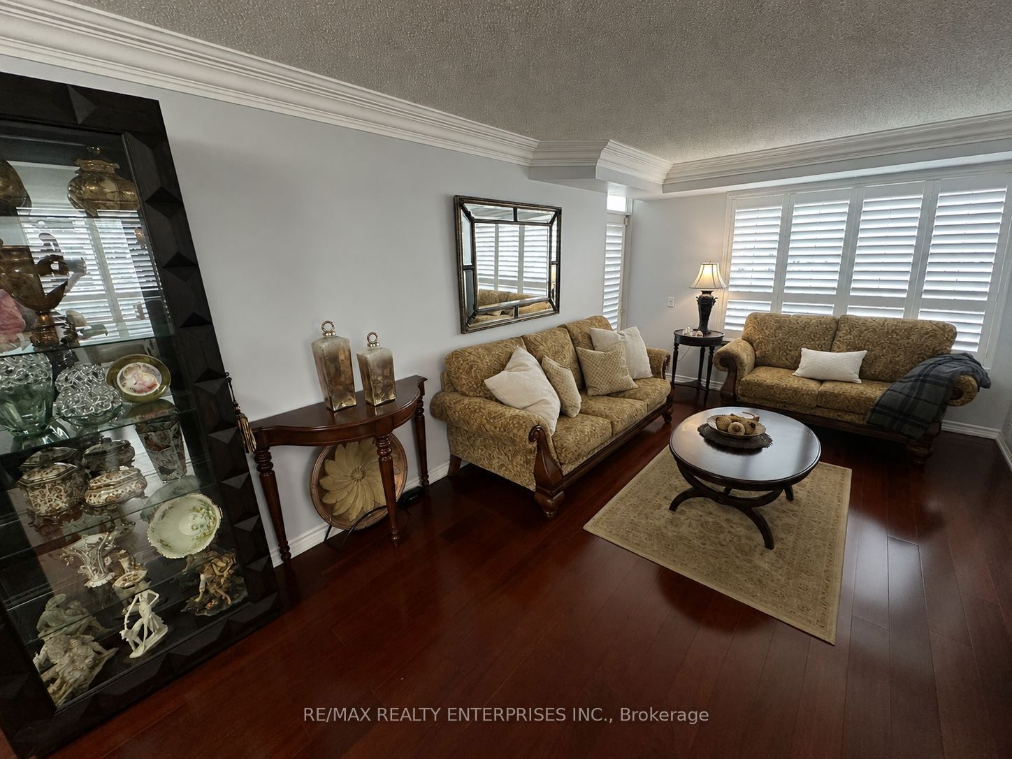 35 Kingsbridge Garden Circle W 711