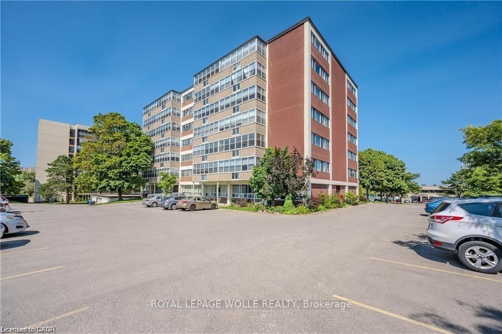 Photo of 45 Westmount Road N #703, Waterloo, ON N2L 2R3 (MLS # X12868956)