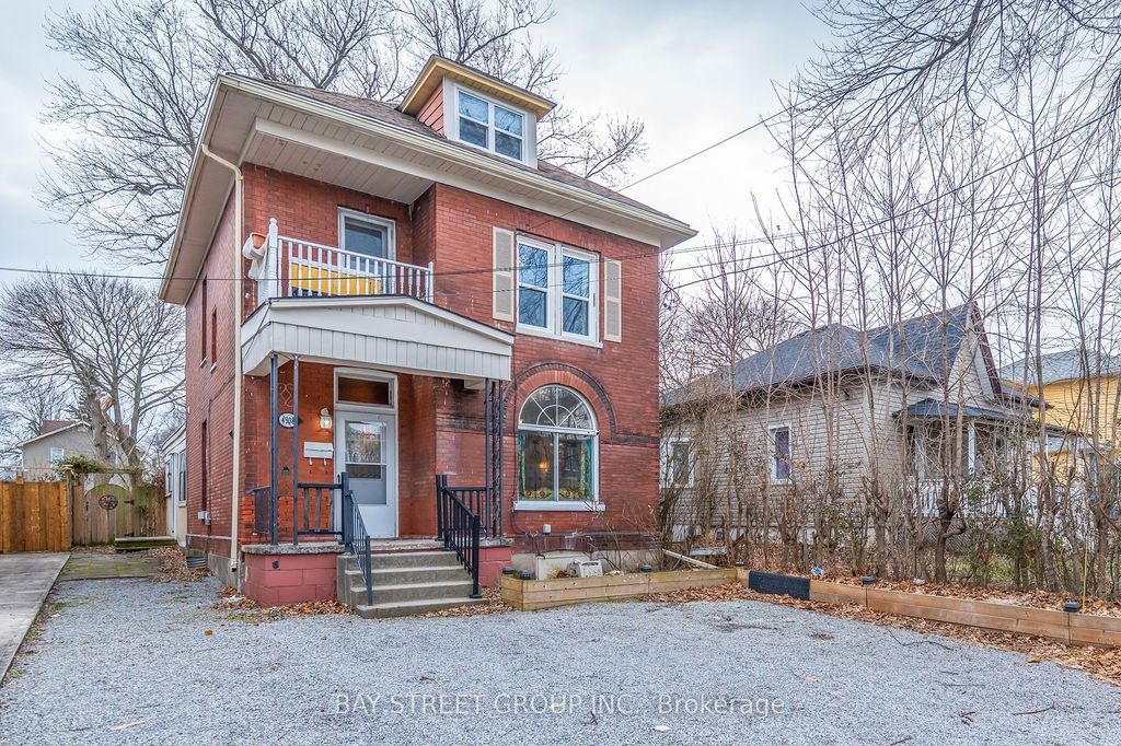 Photo of 4308 Ellis Street N, Niagara Falls, ON L2E 1H1 (MLS # X12727596)