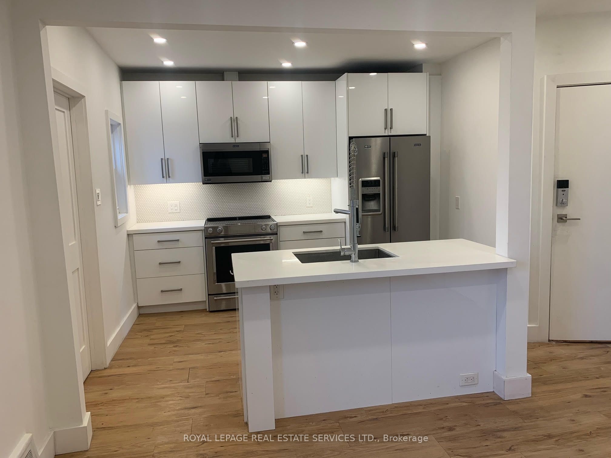 537 Runnymede Road 2nd Flr