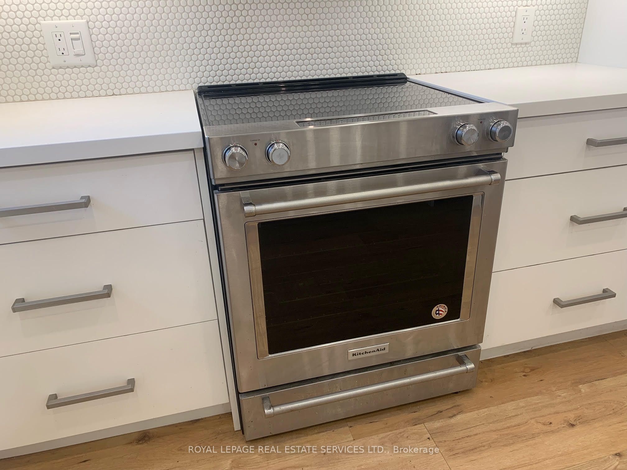 537 Runnymede Road 2nd Flr