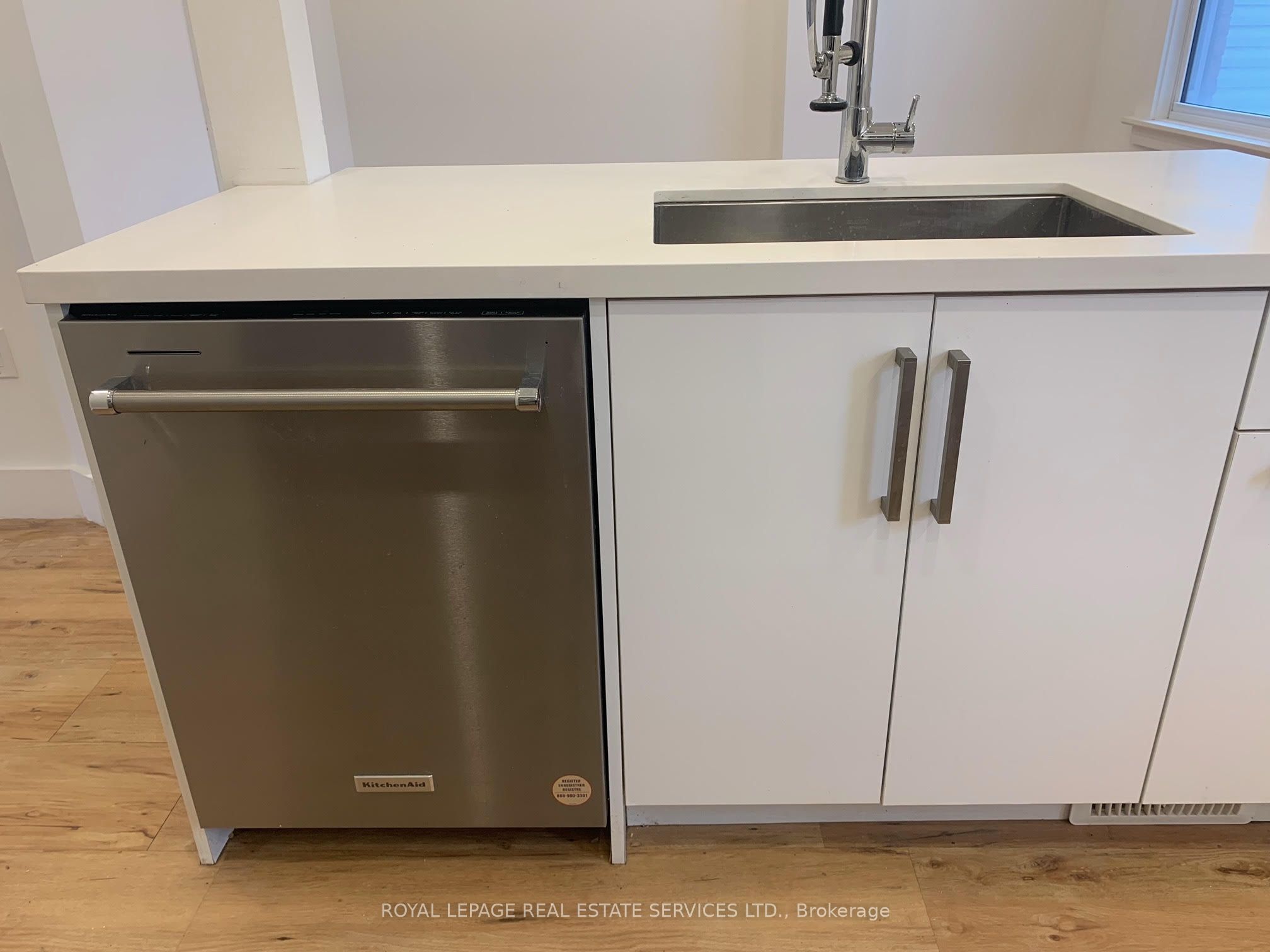 537 Runnymede Road 2nd Flr