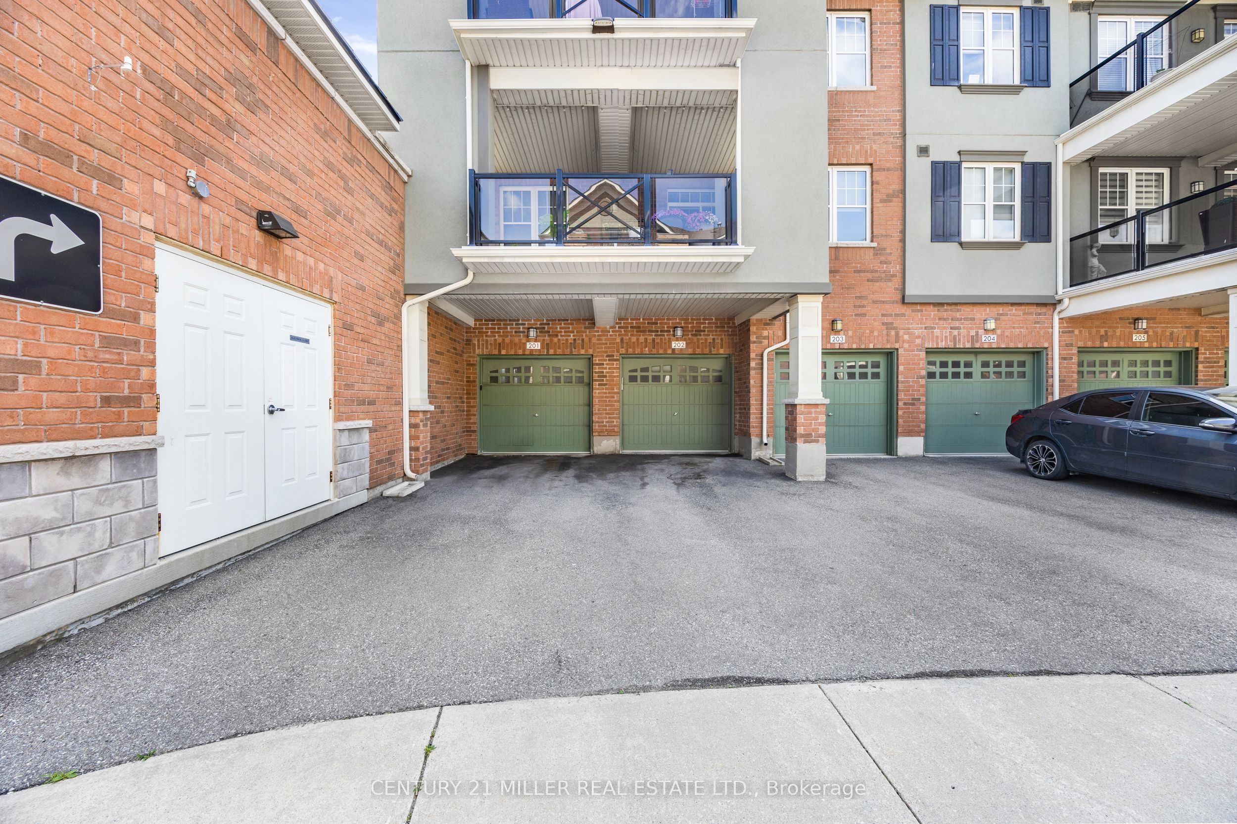 275 Roxton Road 201