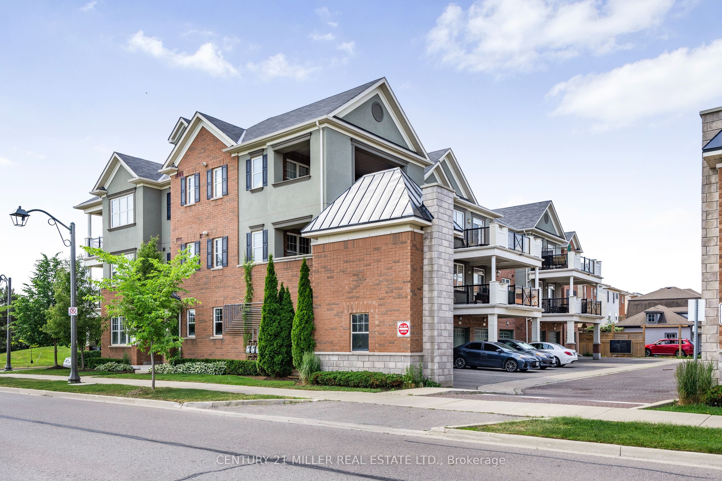 275 Roxton Road 201