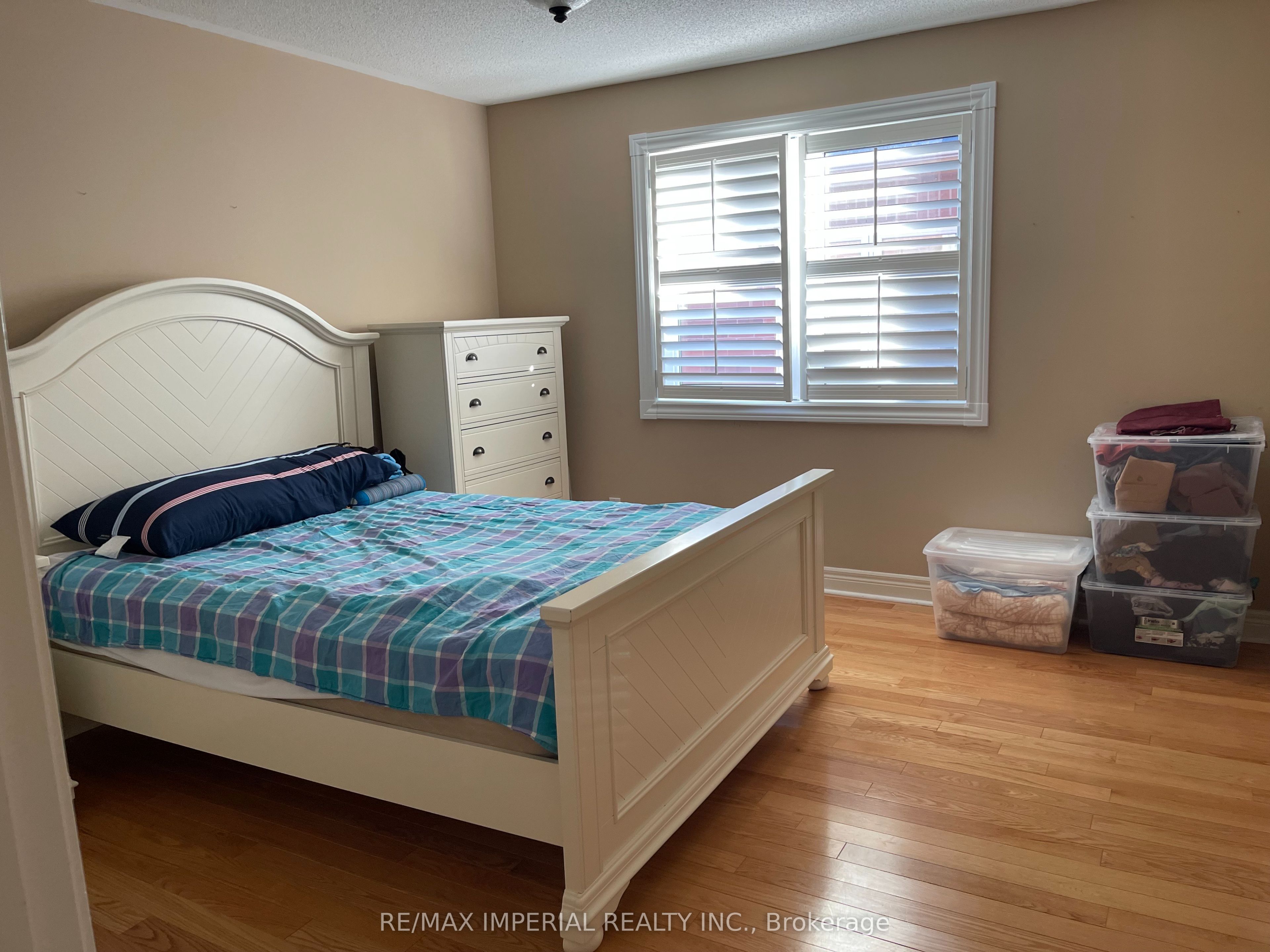 21 Ormsby Court 2nd Floor Bedroom