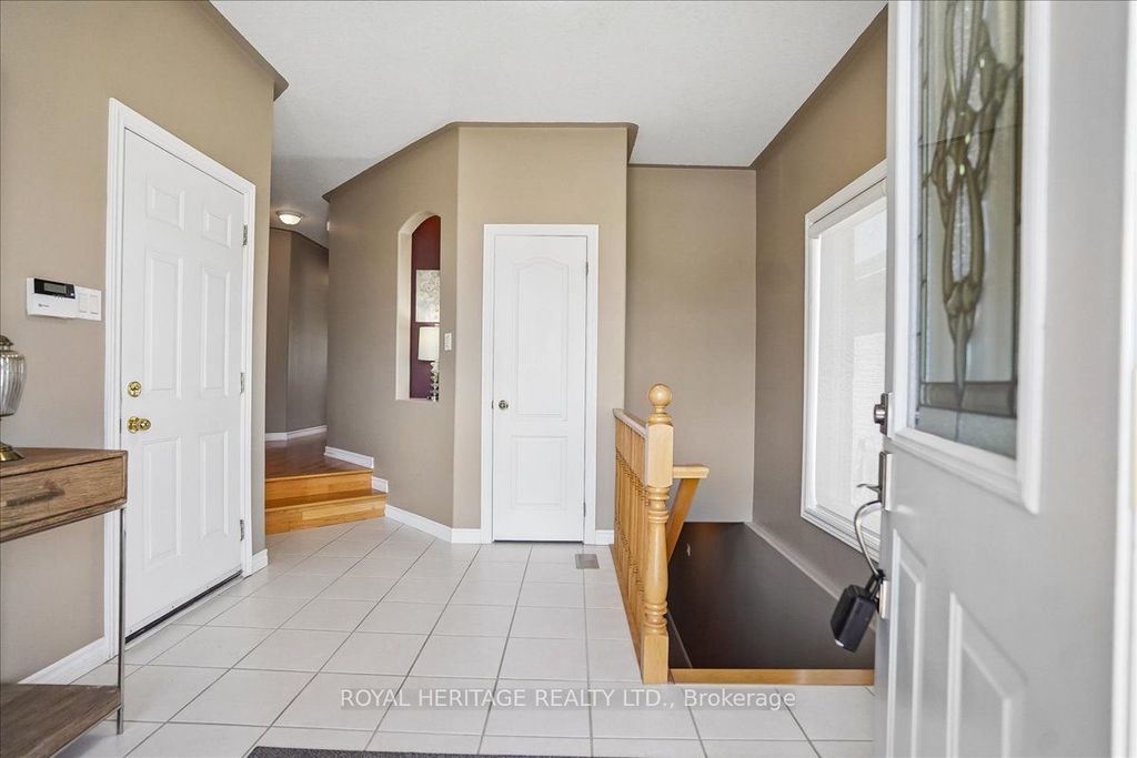 Photo of 38 Bingham Gate, Clarington, ON L1E 3K3 (MLS # E12988862)