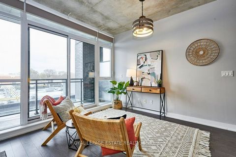 1190 Dundas Street E 525 Toronto ON M4M 0C5