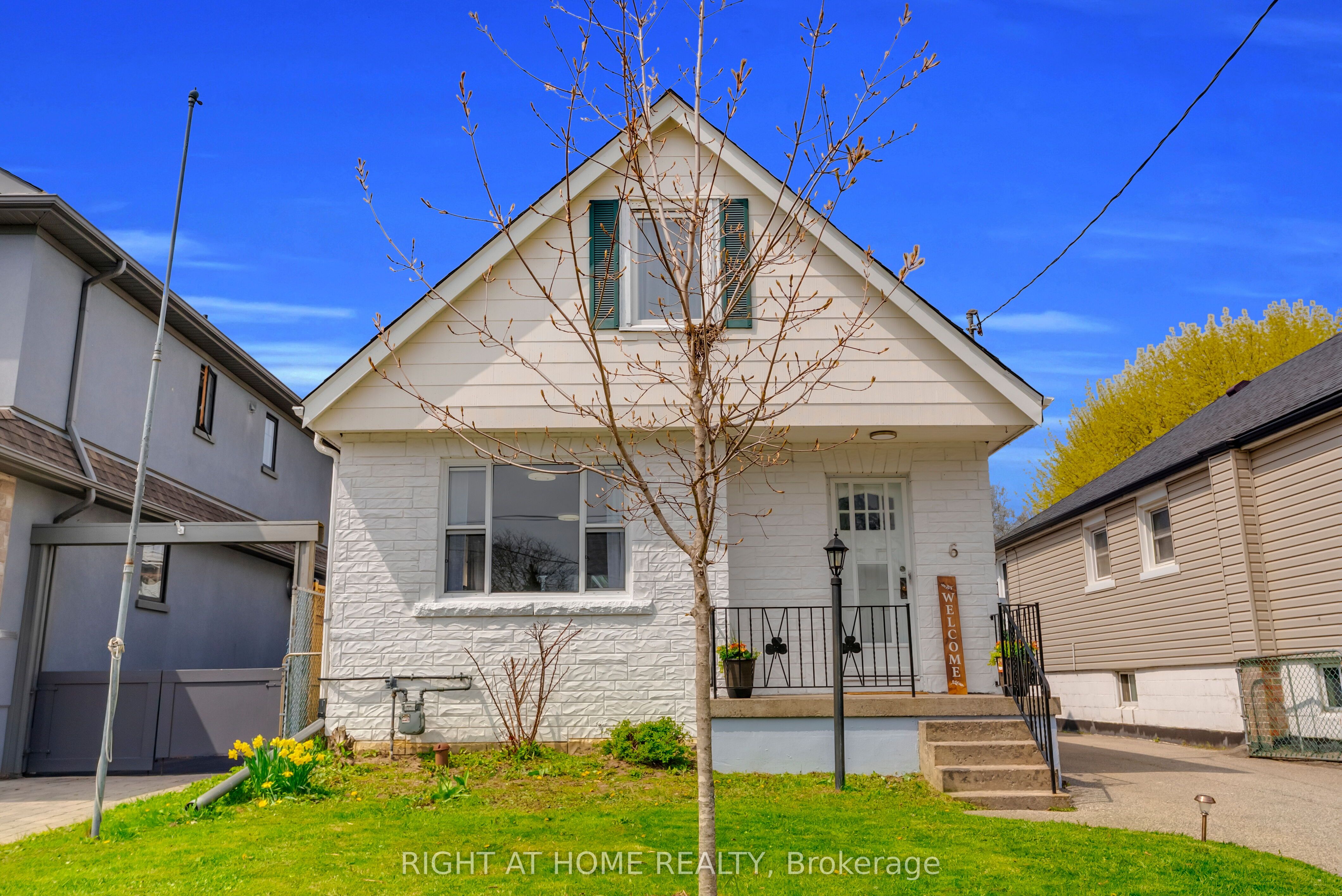 6 Vanbrugh Avenue
